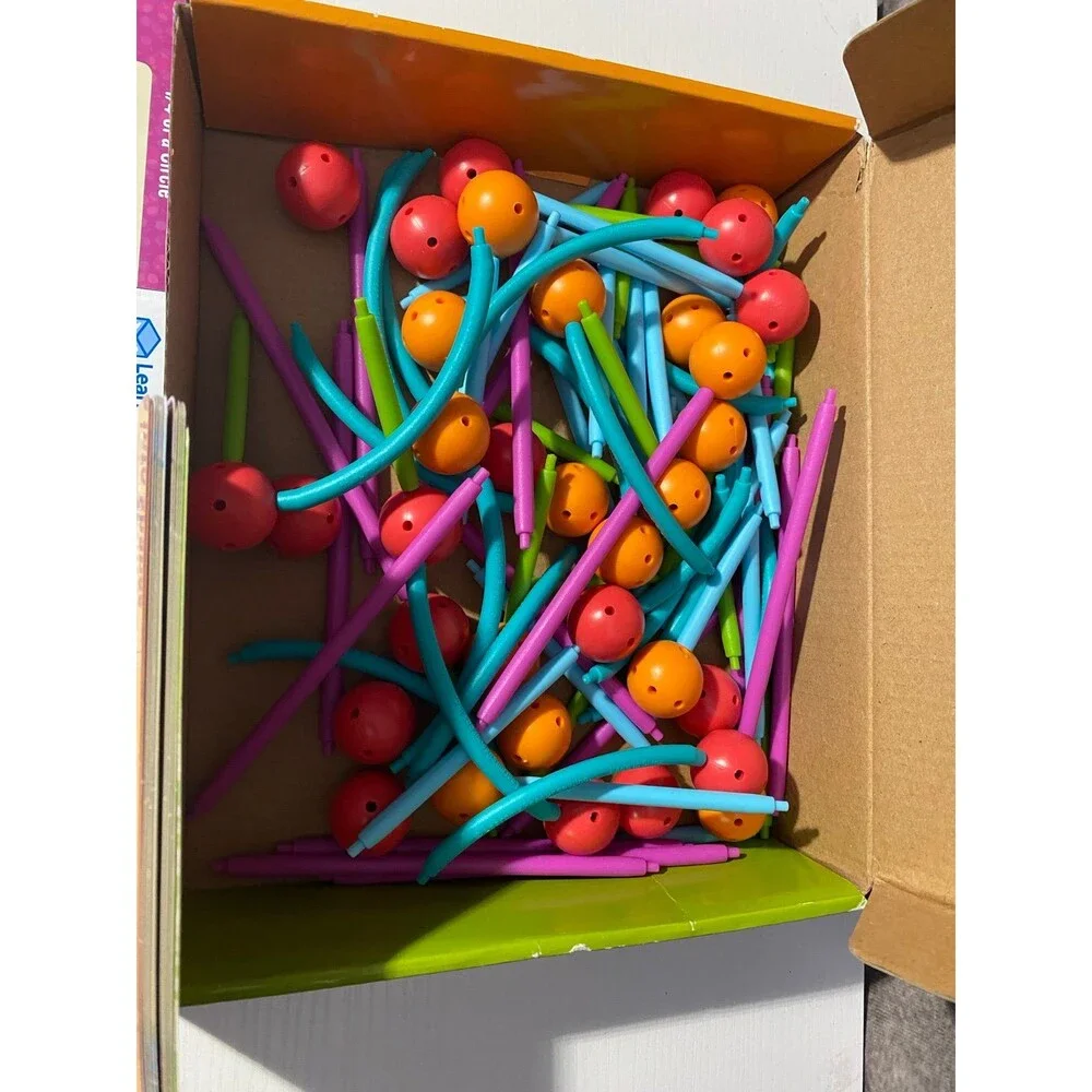 Learning Resources Dive into Shapes Sea & Build Geometry Set